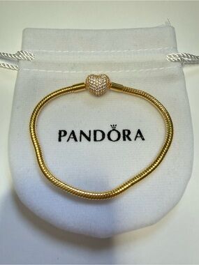 Pandora gold sparkling heart clasp snake chain bracelet 18 cm